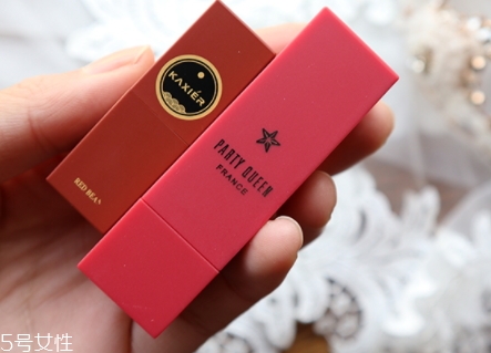 唇釉?xún)鲎×嗽趺崔k？唇釉?xún)鲎×诉€能用嗎