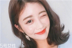 齊肩發(fā)怎么燙好看？女生發(fā)型設計與臉形搭配