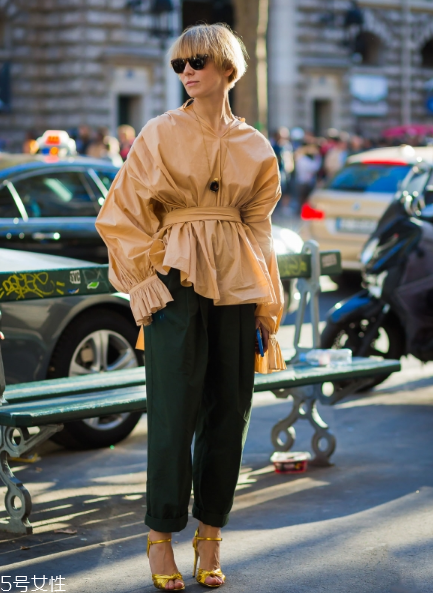 屁股大的女生穿什么褲子好看？這樣穿顯瘦又有氣質(zhì)