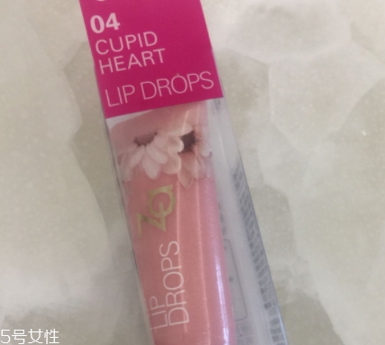 唇蜜可以單獨(dú)使用嗎？搭配其他產(chǎn)品效果更好