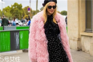 皮草里面搭配什么好看？選對(duì)內(nèi)搭是關(guān)鍵