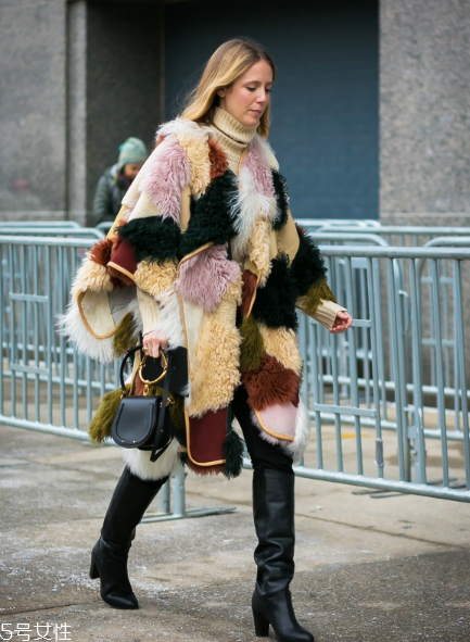 皮草里面搭配什么好看？選對(duì)內(nèi)搭是關(guān)鍵