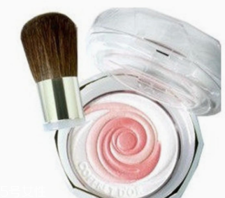 選對(duì)腮紅要注意哪些？十款不踩雷腮紅推薦