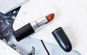 佛系唇色有哪些？六支佛系口紅打造溫柔高級色