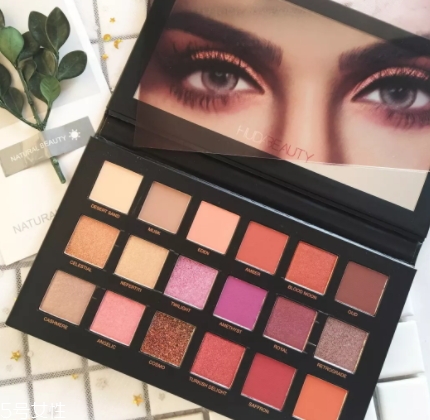 huda beauty沙漠盤(pán)色號(hào)試色