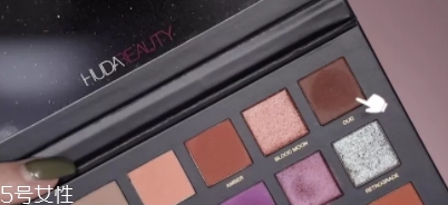 huda beauty沙漠盤(pán)怎么畫(huà)？油管大神一步步示范