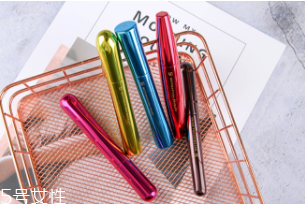 什么唇釉不脫妝？MAC防脫唇釉才是王道