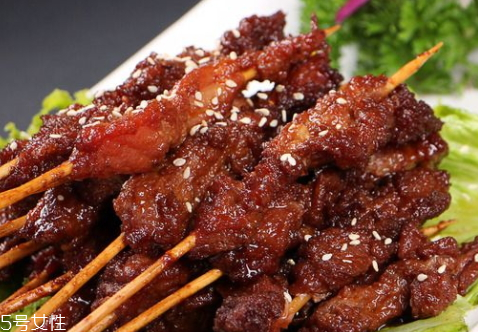 微波爐烤肉串要多長時間 幾分鐘即可