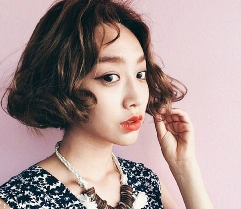 2018年將要流行的女生發(fā)型 女生短發(fā)燙發(fā)流行款 2018年將要流行的女生發(fā)型 女生短發(fā)燙發(fā)流行款