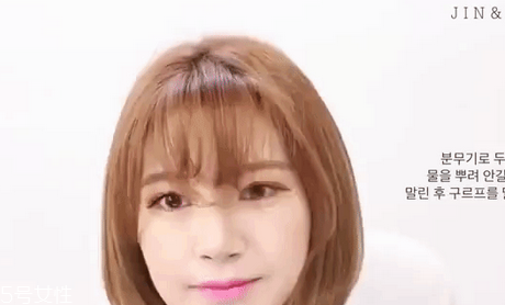 李圣經(jīng)同款短發(fā)怎么打理？吹頭發(fā)的時候盡量吹發(fā)根