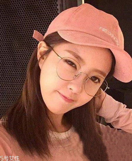 齊肩發(fā)怎么燙好看？女生發(fā)型設(shè)計(jì)與臉形搭配