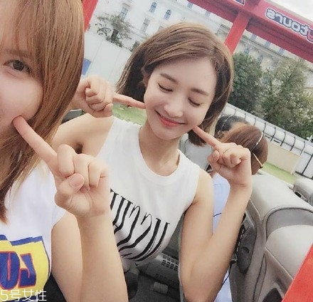 短發(fā)適合扎什么發(fā)型？剪短發(fā)這么好看