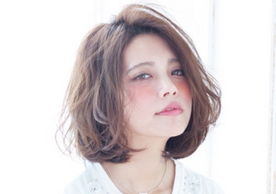 齊肩發(fā)怎么燙好看？女生發(fā)型設(shè)計(jì)與臉形搭配