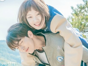 李圣經(jīng)同款短發(fā)怎么打理？吹頭發(fā)的時候盡量吹發(fā)根