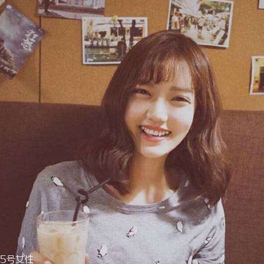 齊肩發(fā)怎么燙好看？女生發(fā)型設計與臉形搭配