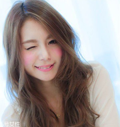 鵝蛋臉扎什么馬尾好看？肉肉臉適合這些發(fā)型