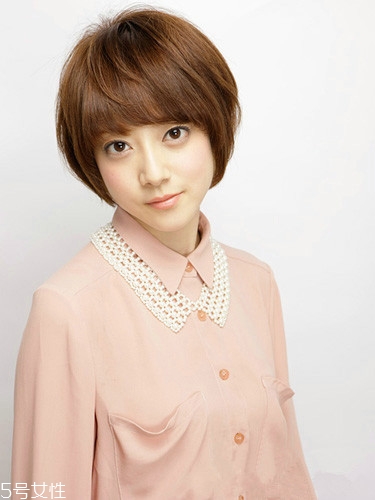 齊劉海適合什么卷發(fā)？如何選擇適合自己的發(fā)型