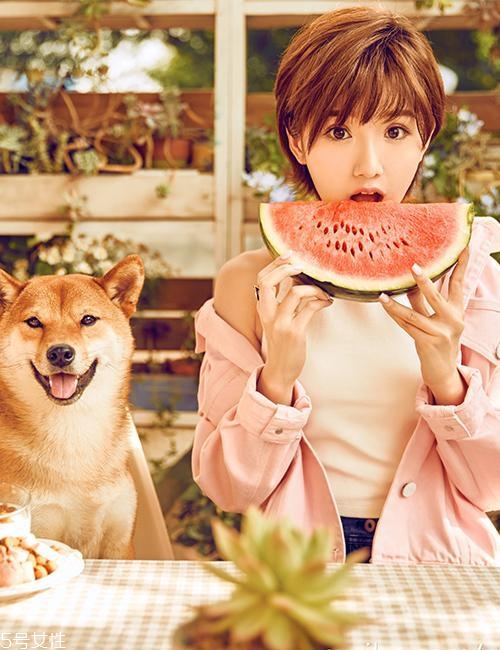 外翹短發(fā)適合什么臉型？再燙內扣你就out了