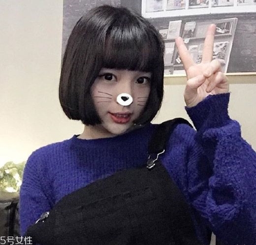 小個子女生適合什么發(fā)型？蓬松隨意效果