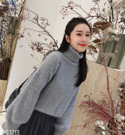 毛衣和衛(wèi)衣哪個顯瘦？教你穿成紙片人