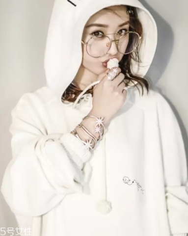 apm項(xiàng)鏈專柜價(jià)格表 性價(jià)比很高的apm monaco apm項(xiàng)鏈專柜價(jià)格表 性價(jià)比很高的apm monaco