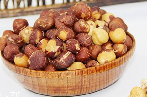 微波爐可以烤榛子嗎 簡易做法 微波爐可以烤榛子嗎 簡易做法