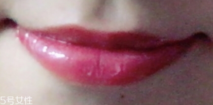 唇彩可以帶上飛機(jī)嗎？不用過于擔(dān)心