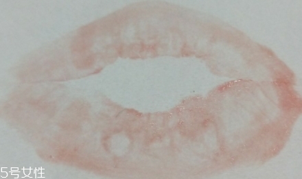 唇彩可以當(dāng)眼影嗎？不建議這樣使用