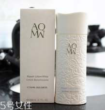 水乳套裝哪個(gè)好用？網(wǎng)友評(píng)出6款無限回購的水乳套裝