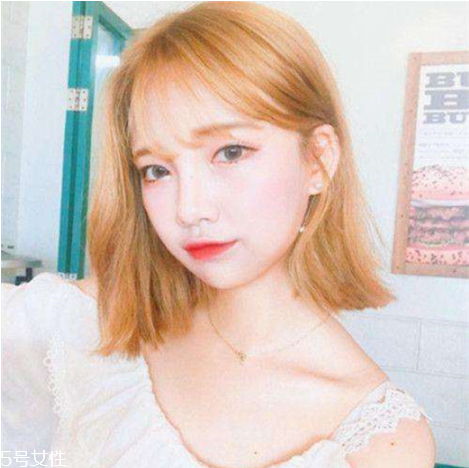 齊肩直發(fā)染什么顏色好看？簡單好看的齊肩發(fā)扎法