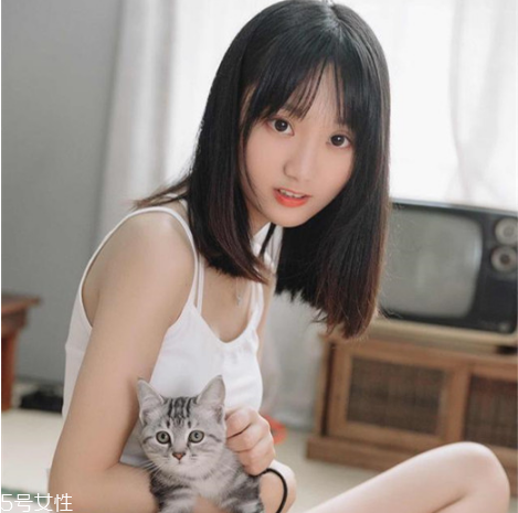 齊肩直發(fā)染什么顏色好看？簡單好看的齊肩發(fā)扎法