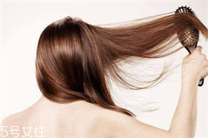 冬天頭發(fā)干燥怎么辦？試試給頭發(fā)做水療