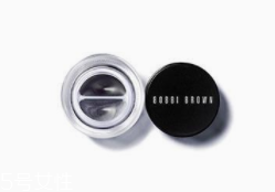 眼線眼影哪個(gè)先畫？先畫眼影妝容更持久