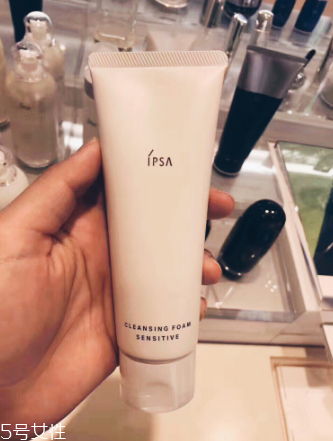 ipsa洗面奶和雅詩蘭黛洗面奶哪個(gè)好用 ipsa洗面奶和雅詩蘭黛洗面奶哪個(gè)好用