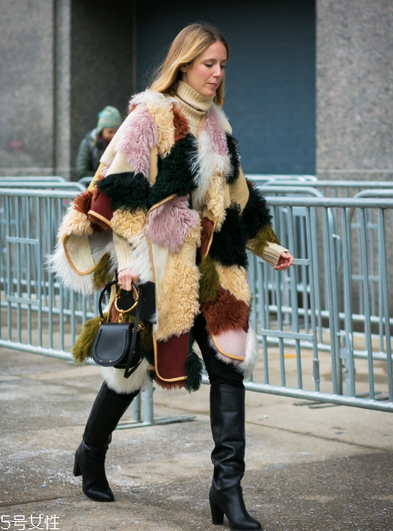 皮草搭配什么鞋子好看？四款鞋子搭配任你選