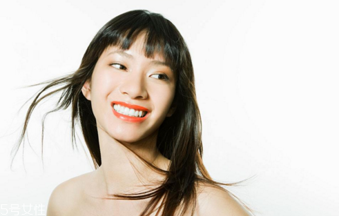 怎么用洗發(fā)水不會脫發(fā)？拯救掉發(fā)星人