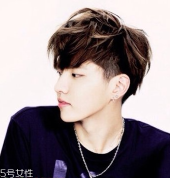 2022最流行發(fā)型顏色男生？男生潮流發(fā)型