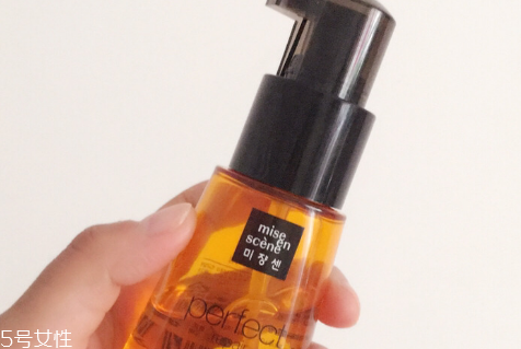 愛(ài)茉莉護(hù)發(fā)精油好還是歐萊雅好？修復(fù)受損發(fā)質(zhì)