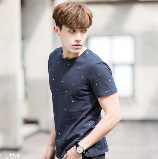 2018男生流行什么發(fā)型款式？2018男生染發(fā)顏色推薦