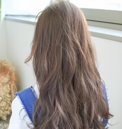 顯白的棕色系發(fā)色有哪些？棕色系發(fā)色大盤(pán)點(diǎn)