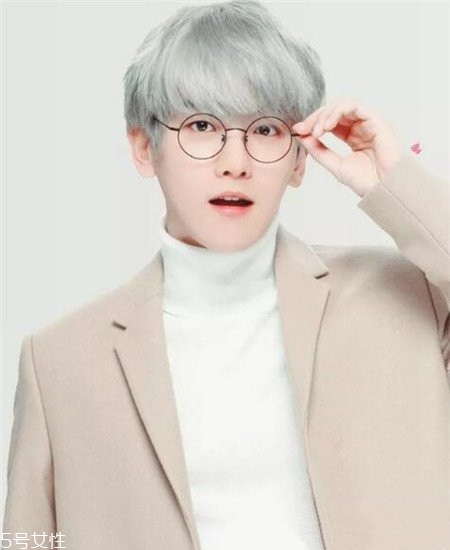 2022最流行發(fā)型顏色男生？男生潮流發(fā)型