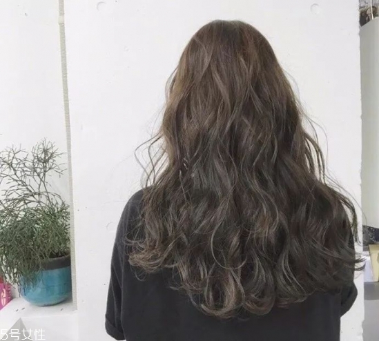 2022年最流行的中長發(fā) 論發(fā)型的重要性 2022年最流行的中長發(fā) 論發(fā)型的重要性