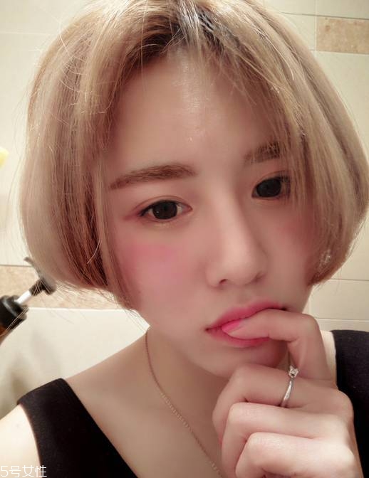 韓式空氣劉海配什么發(fā)型？不失個性魅力