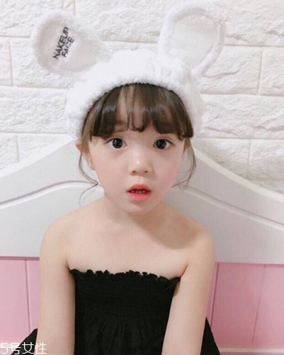 小女孩扎什么頭發(fā)好看？小公主發(fā)型大全