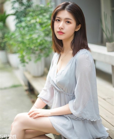 齊肩直發(fā)染什么顏色好看？簡單好看的齊肩發(fā)扎法