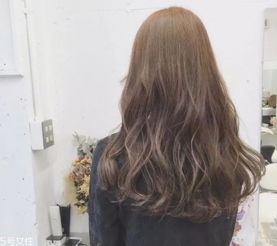 2022年最流行的中長發(fā) 論發(fā)型的重要性 2022年最流行的中長發(fā) 論發(fā)型的重要性