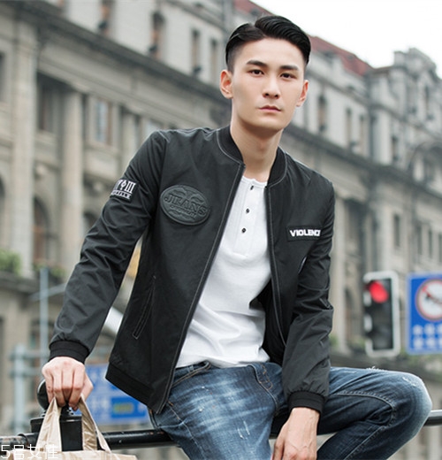 2018男生流行什么發(fā)型款式？2018男生染發(fā)顏色推薦