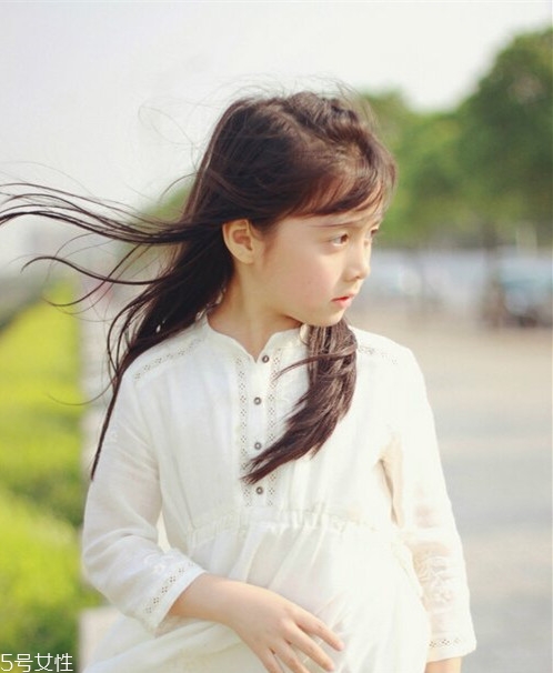 小女孩扎什么頭發(fā)好看？小公主發(fā)型大全