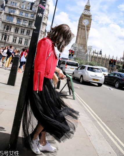 2018流行什么顏色皮衣？為你開啟時髦春季