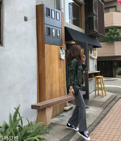 2018流行什么顏色皮衣？為你開啟時髦春季